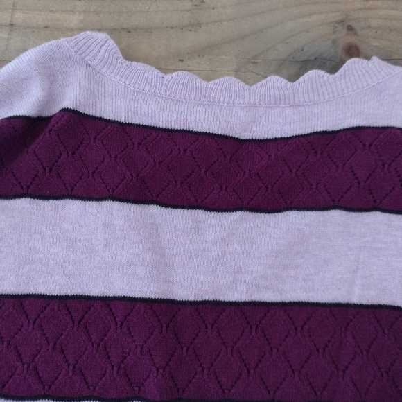 Purple Striped Short Sleeve Pullover Scalloped Hem Knit Sweater Fits M-L - Picture 8 of 12